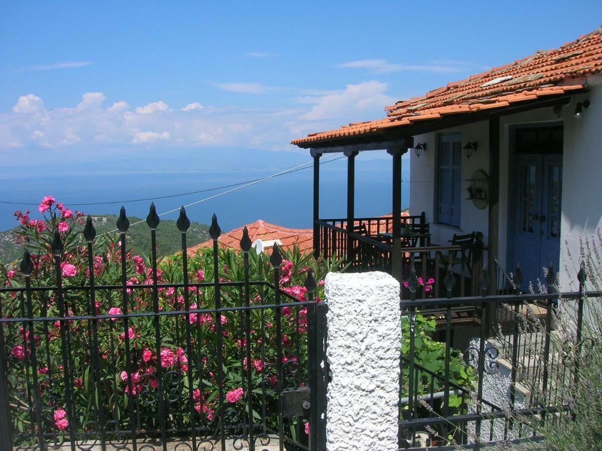 Athina'S House Pension Skala Sotiros Buitenkant foto